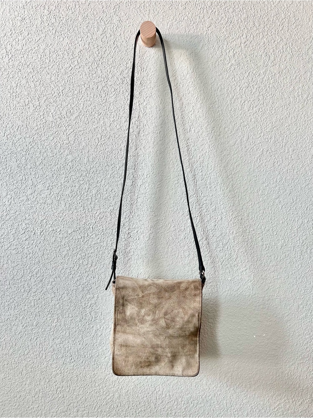 Wilsons Leather Maxima Tan Suede Crossbody Bag Envelope Front